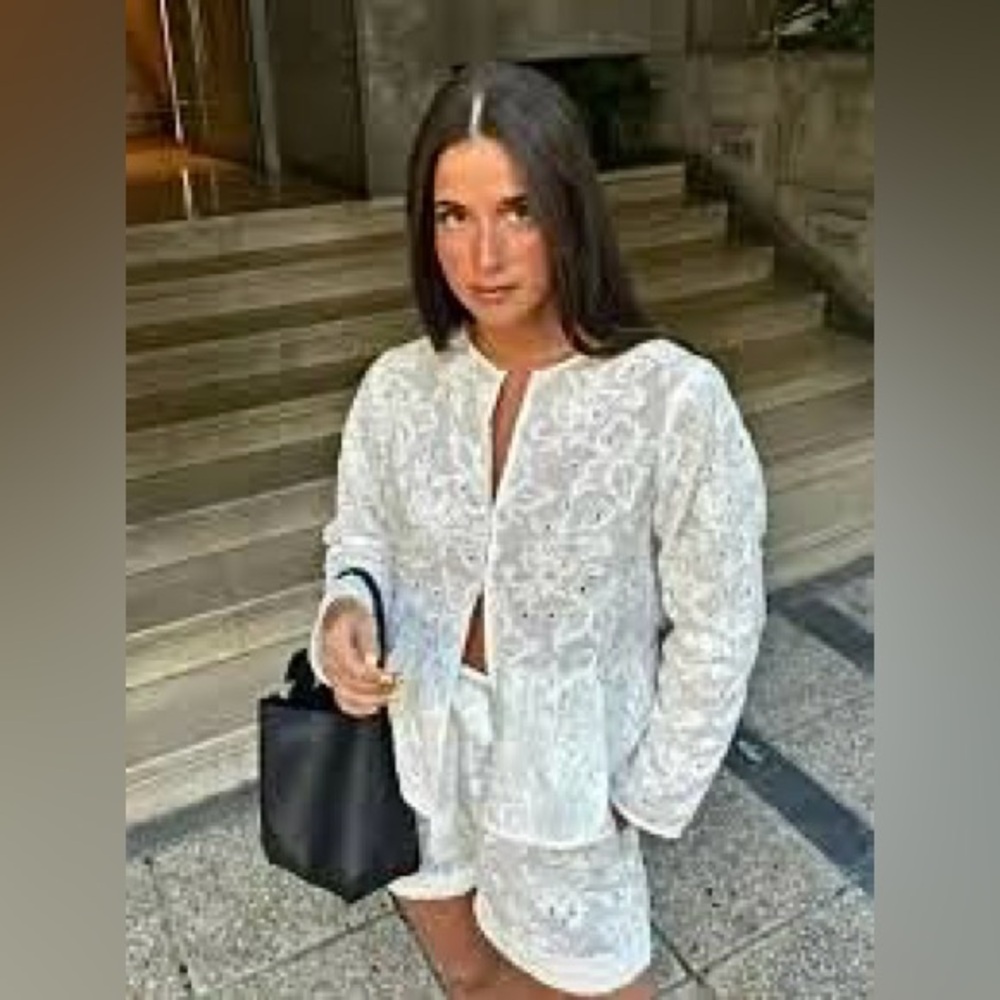 Zara floral embroidered Cotton white peplum top blouse jacket sz.XS